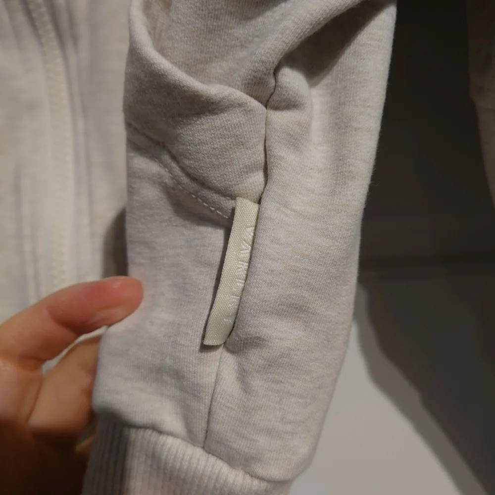 Varley Discontinued Cortland Jacket - Picture 9 of 11